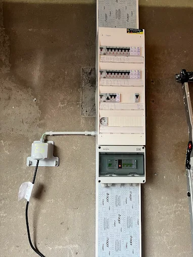 TECHFACILITIES S.à r.l.-S - Électricité - Photo 2